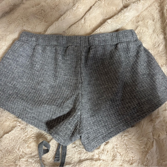Gray Edikted Waffle Knit Mini Shorts - Picture 2 of 3